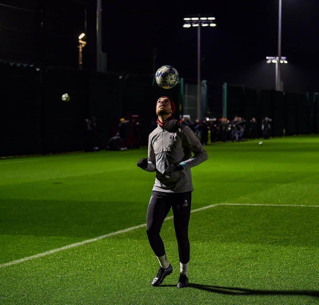 ジョーダン・ヘンダーソンさんのインスタグラム写真 - (ジョーダン・ヘンダーソンInstagram)「Champions league nights 💡💫」11月27日 6時32分 - jhenderson