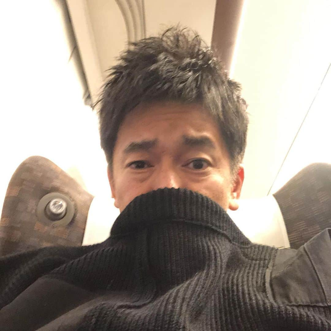 武井壮さんのインスタグラム写真 - (武井壮Instagram)「でもセーターは着る。。」11月27日 6時46分 - sosotakei