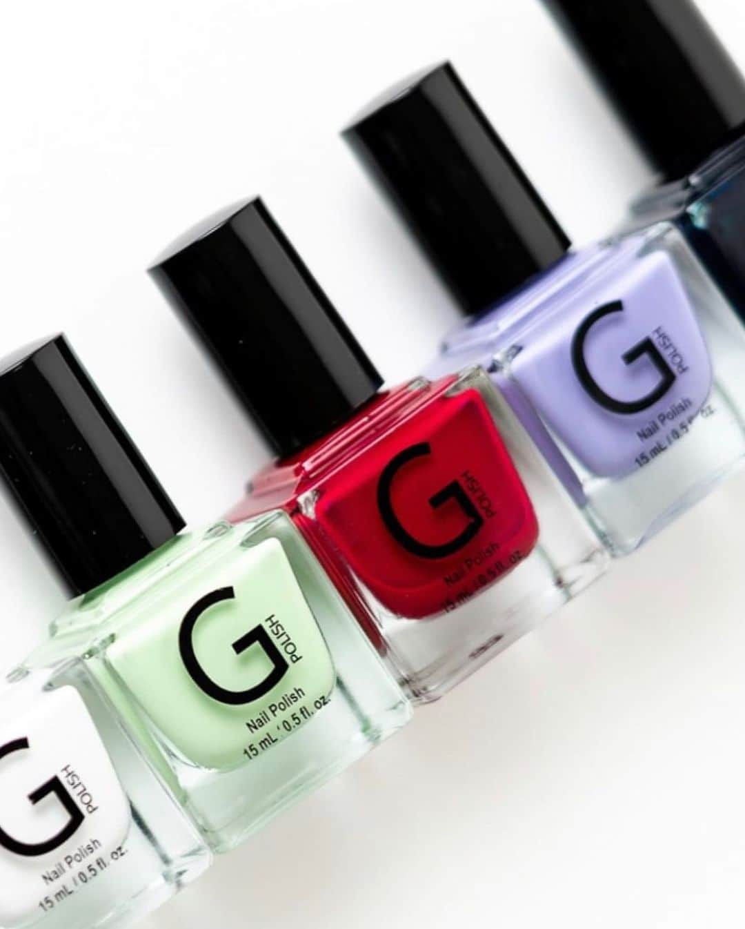 G・ハネリウスさんのインスタグラム写真 - (G・ハネリウスInstagram)「(swipe for pretty colors😍) Save the date: shop @gpolishofficial this Friday through Monday and save 15% !!! Get your holiday shopping done early with our nail polish and nail care products💟❄️💓💅🏻 #BlackFriday #SmallBusinessSaturday #CyberMonday」11月27日 6時56分 - ghannelius