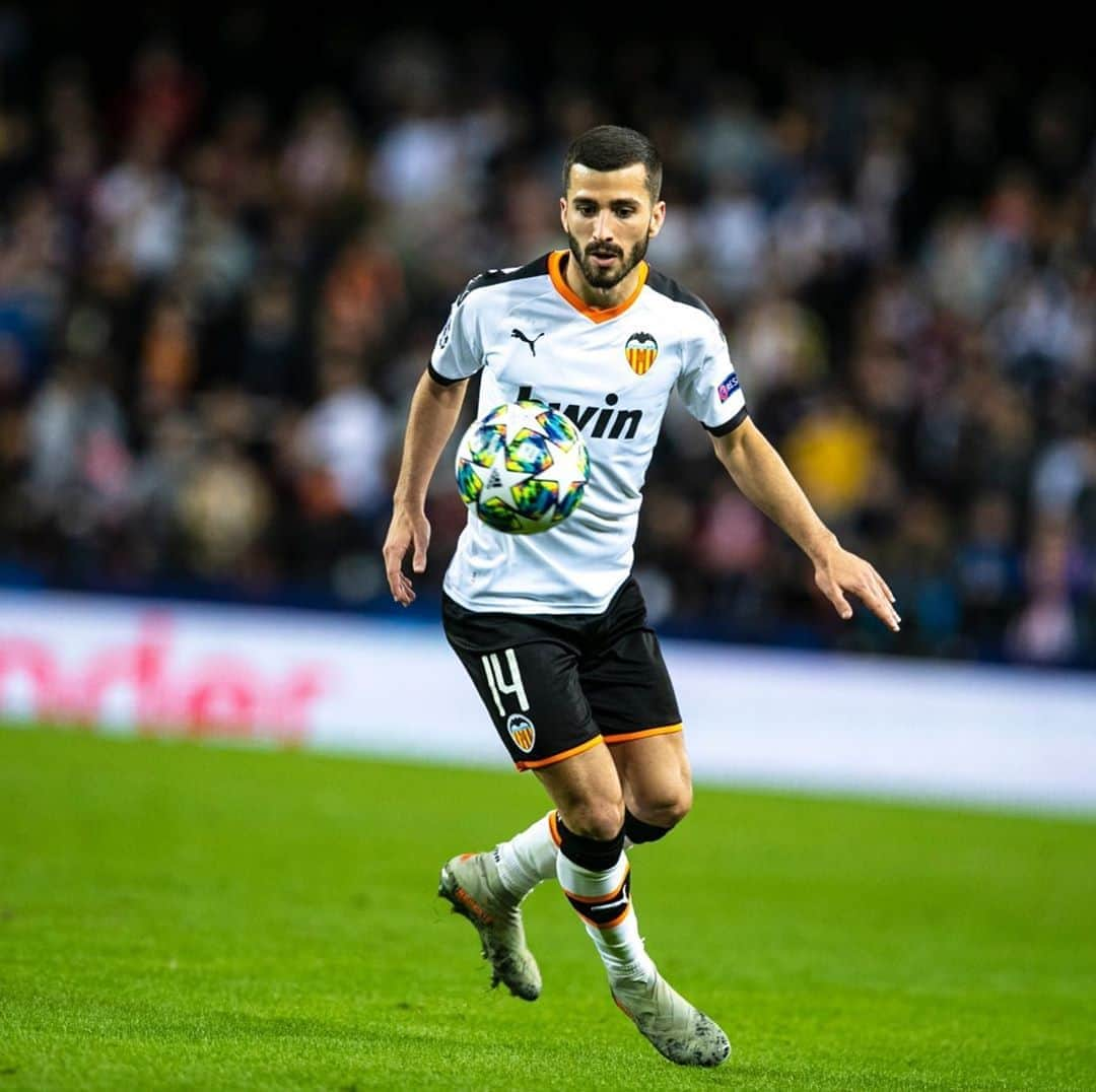 ホセ・ルイス・ガヤのインスタグラム：「Más juntos que nunca!!! Vamos @valenciacf 🚀🦇」