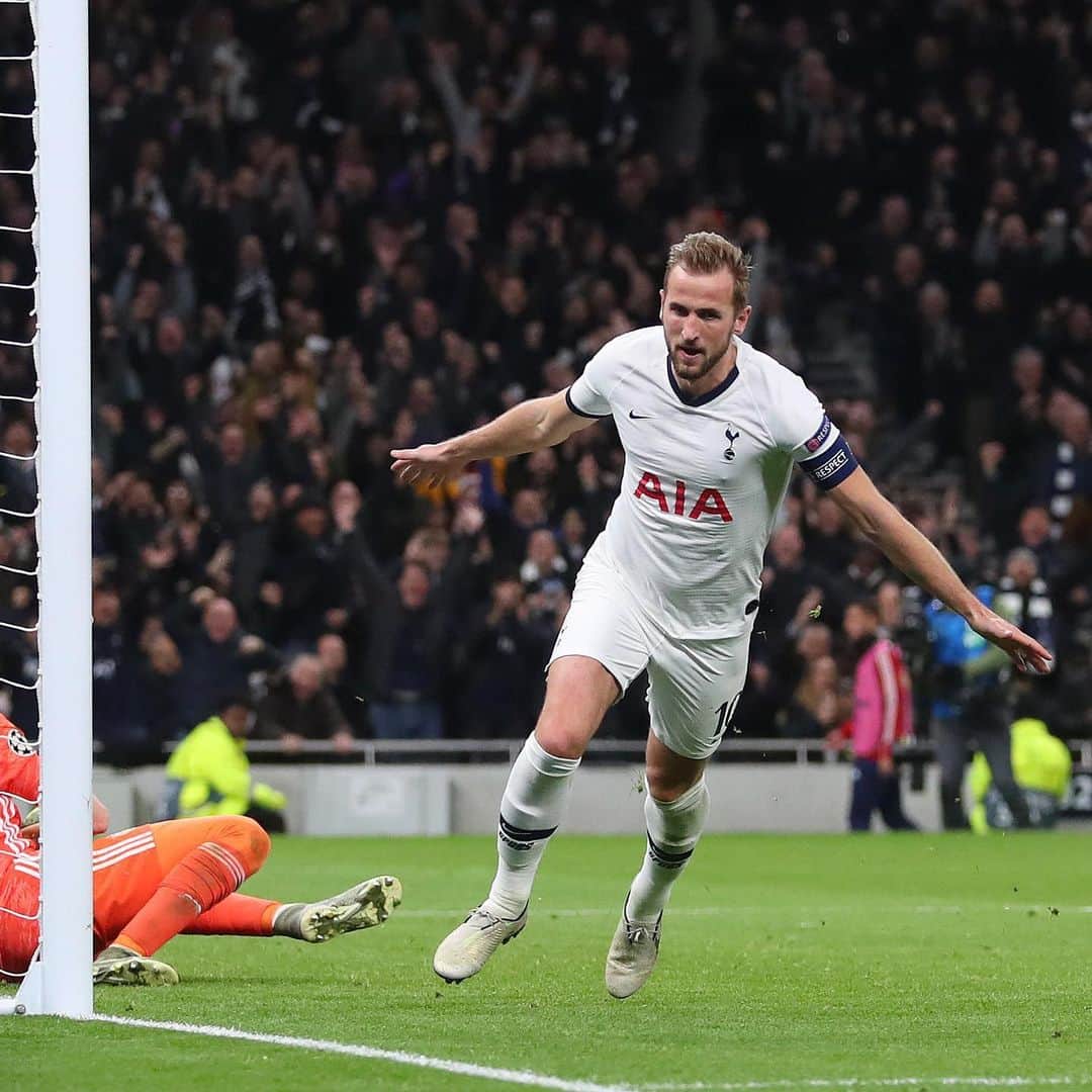 ハリー・ケインのインスタグラム：「Did it the hard way but a great win and bring on the last 16 #COYS #UCL」