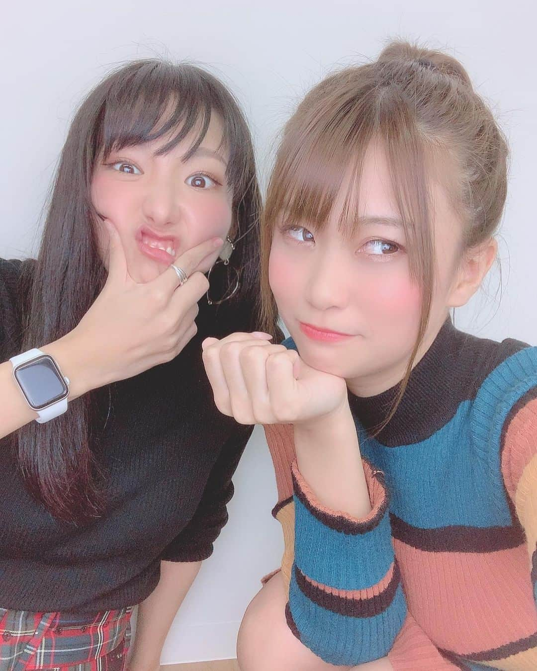 阿久津真央さんのインスタグラム写真 - (阿久津真央Instagram)「事務所のパイセンびる姉と🧸🍭」11月27日 7時25分 - akutsumao