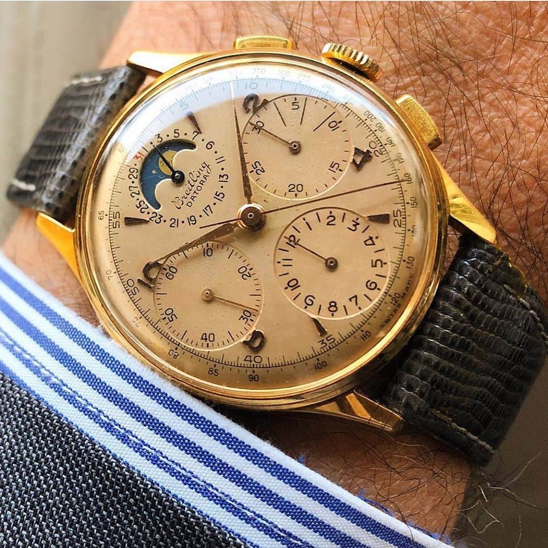 Daily Watchさんのインスタグラム写真 - (Daily WatchInstagram)「A vintage Breitling Datora Chronograph Ref 799 from 1947. Would you wear it? 🤔 Photo by @watchfred」11月27日 8時00分 - dailywatch