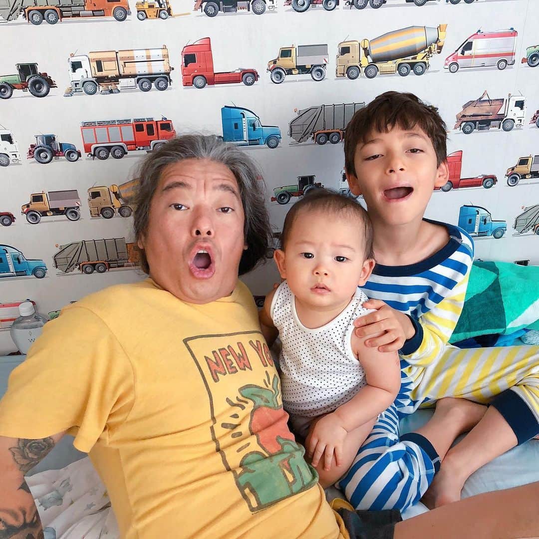 Yukari Imaiのインスタグラム：「HAPPY BIRTHDAY❤️ KEIICHI SAN😆 いつもありがとう✨✨✨ 44歳も沢山一緒に思い出作ろうね😊 結婚してから初めての離ればなれのお誕生日！ 帰ってきたらお祝いしようね✨☺️ @keiichinitta」