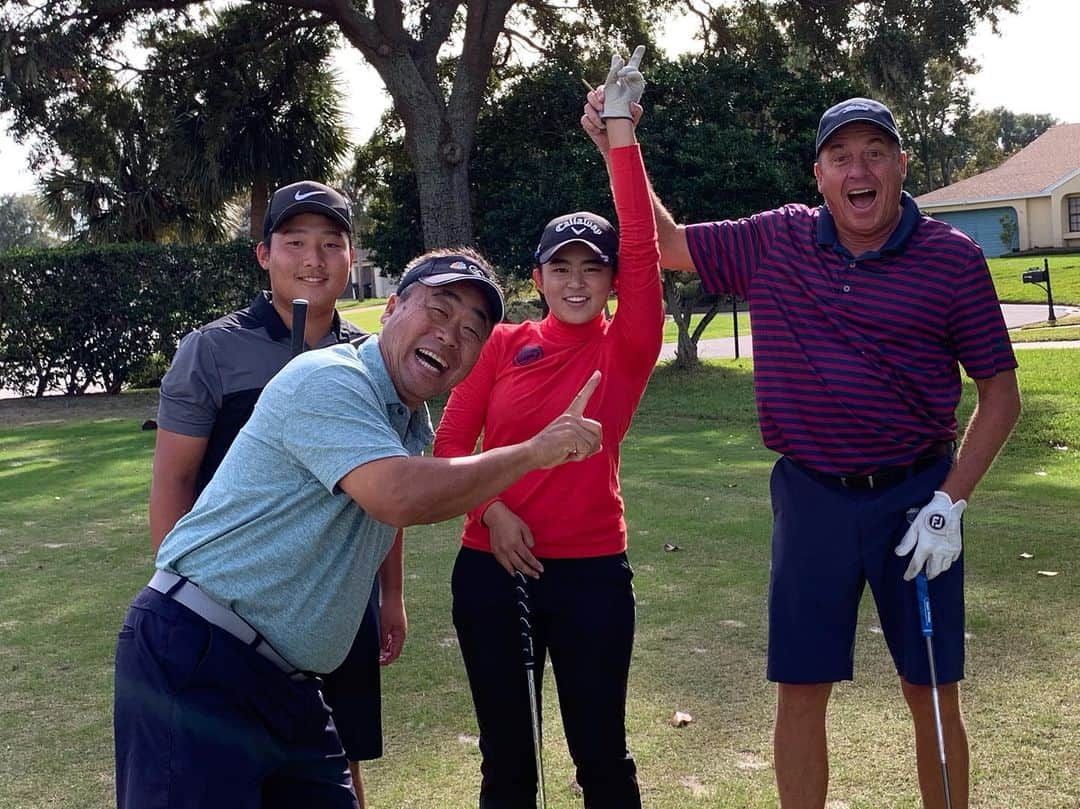 長野未祈さんのインスタグラム写真 - (長野未祈Instagram)「I made my second hole in one! I had a lot of fun today🥰 人生２度目のホールインワンしました！いえーい！😁 #5番ホール終わって #5アンダー #でも結果4アンダー #😂😂😂」11月27日 8時10分 - minorinagano