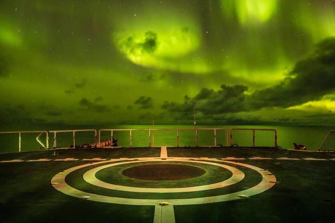 thephotosocietyさんのインスタグラム写真 - (thephotosocietyInstagram)「Photo by @paoloverzone // Just back from an incredible trip onboard a Norwegian Coast Guard vessel from Svalbard to northern Norway for a book project, every night I had the chance to witness magical northern lights like this one. #arctic #svalbard #kvsvalbard #norway #barentssea #coastguard  Follow me @paoloverzone for more photos and stories」11月27日 8時14分 - thephotosociety