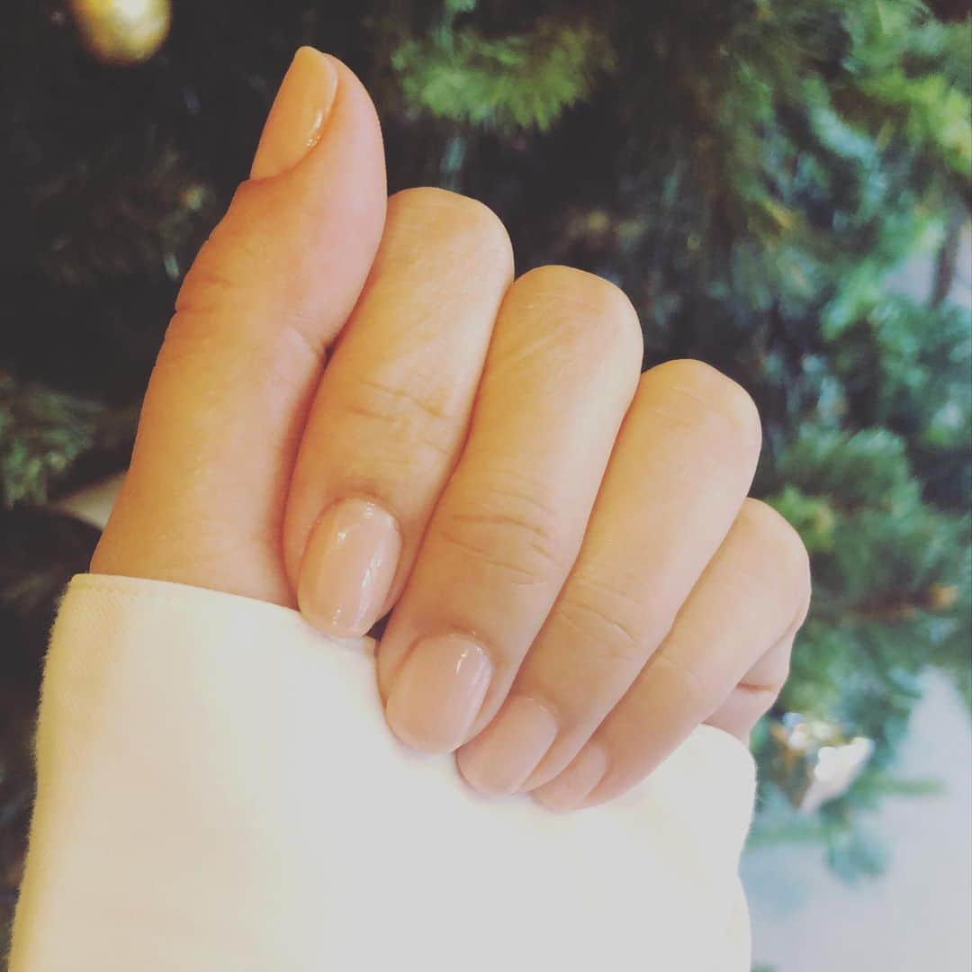 ひうらさとるのインスタグラム：「久々の自爪ブーム。 #ロングルアージュ #taacoba神戸」