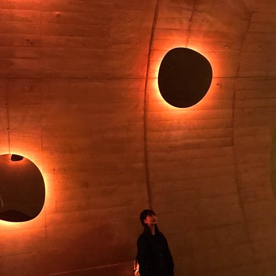 名和風歌さんのインスタグラム写真 - (名和風歌Instagram)「この間、新潟に行ってきました 清津峡渓谷トンネル、途中にあるこのスポットがものすごく好きだった 🍄 旅投稿 おつきあいください〜 ☺︎ ㅤㅤㅤㅤㅤㅤㅤㅤㅤㅤㅤㅤㅤ #ふうかたび #新潟 #新潟旅 #十日町 #清津峡渓谷トンネル  #大地の芸術祭2019 #大地の芸術祭 #旅行」11月27日 9時51分 - fuuka_nw