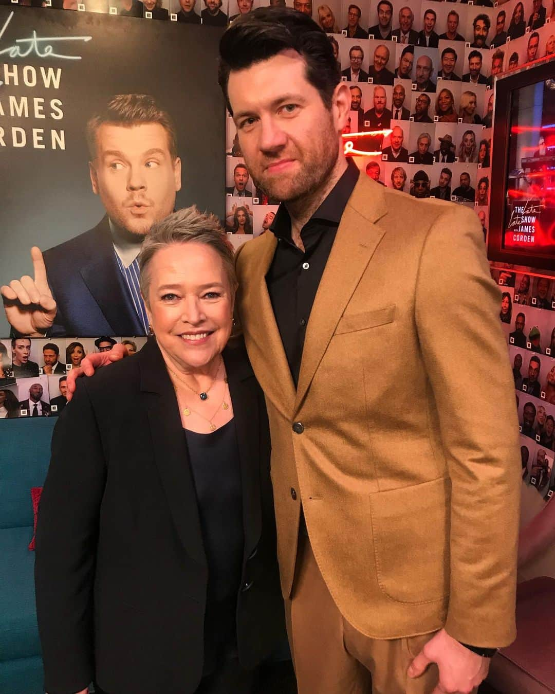 ビリー・エイチュナーさんのインスタグラム写真 - (ビリー・エイチュナーInstagram)「On @latelateshow TONIGHT with my legendary pal Kathy Bates! Talking Billy on the Street on @Netflix and @lionking on DVD! #FriedGreenTomatoes #BillyontheStreet Styling: @jennyricker Grooming: @nellichristine」11月27日 10時44分 - billyeichner