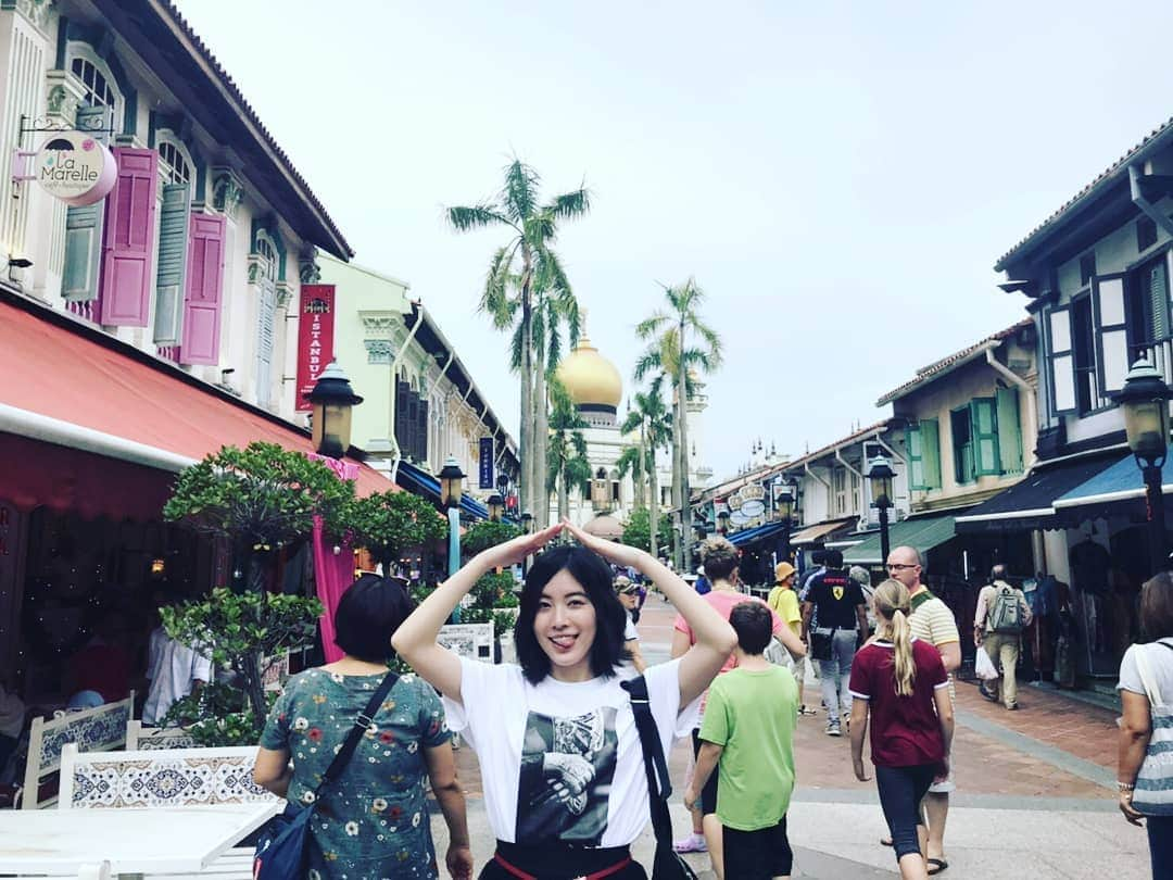 松井珠理奈さんのインスタグラム写真 - (松井珠理奈Instagram)「ぺろっ😋💕 #シンガポール  #singapore  #オフショト #マネしてみた  #onechampioship  #tシャツ  #普段使い できますよ❗ #オススメ  #ilikeit」11月27日 10時51分 - jurinamatsui3