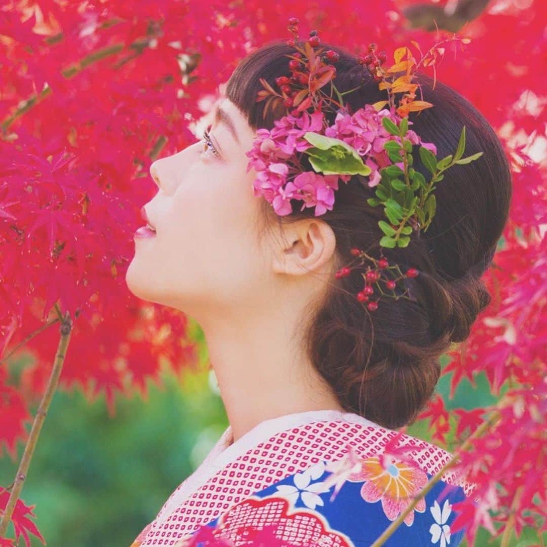 CLAIREのインスタグラム：「和装花嫁ヘアアレンジまとめ。お着物や撮影場所、なりたいイメージに合わせて参考にどうぞ✨ ・ @clairebridalstudio」