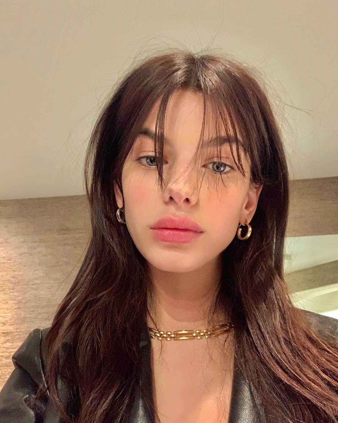 ソニア・ベン・アンマーのインスタグラム：「It’s not thanksgiving yet but I’m grateful for the people I love today. thank you for being in my life 🖤」