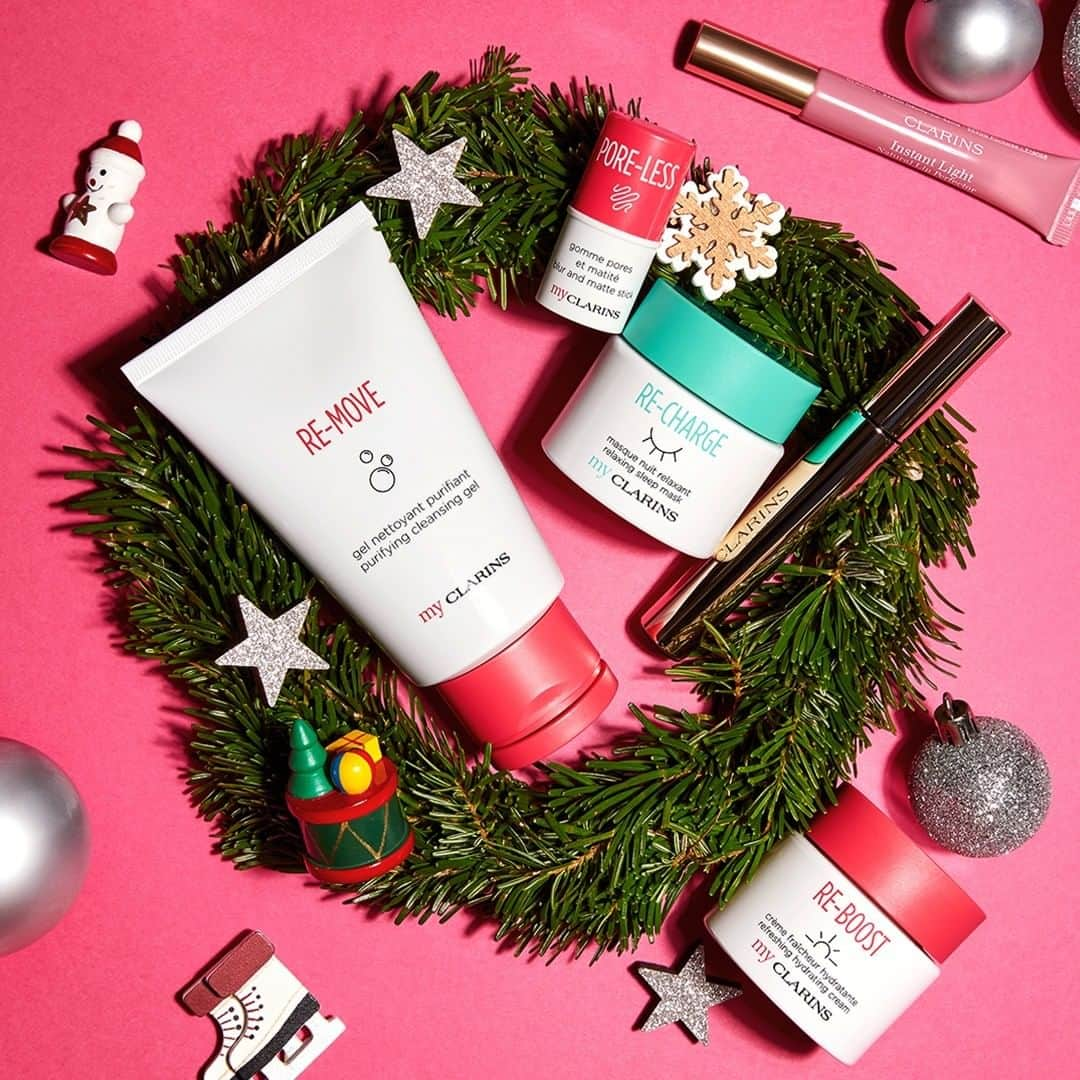 Clarins Méxicoさんのインスタグラム写真 - (Clarins MéxicoInstagram)「¡Olvídate de las cosas que arruinan tu look durante estas fiestas decembrinas!🙌🎄 Con My Clarins le dirás adiós a las imperfecciones e impurezas, gracias a sus ingredientes naturales y eco-friendly. 🌿¡No lo querrás dejar de usar! Llévatelos en el link de la bio. . . . #vivoclarins #myclarins  #naturalskincare #skincare #beauty #natural #naturalbeauty #healthyskin #glowingskin #selfcare #veganskincare #organicbeauty #skincaretips #skincareproducts #beautycare #essentialoils #instabeauty #crueltyfreebeauty」11月27日 12時00分 - clarinsmx