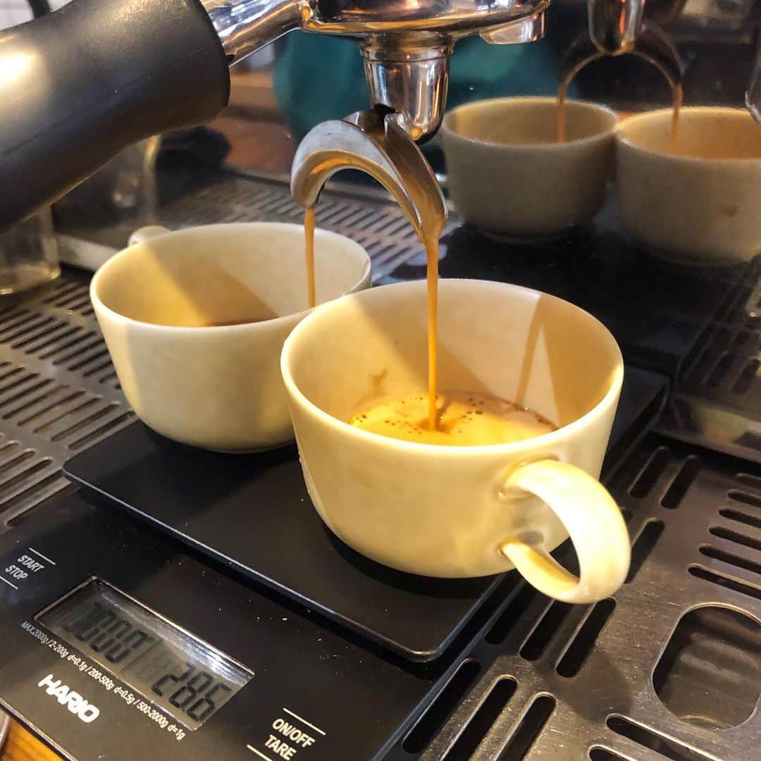 ABOUT LIFE COFFEE BREWERSのグルメインスタ