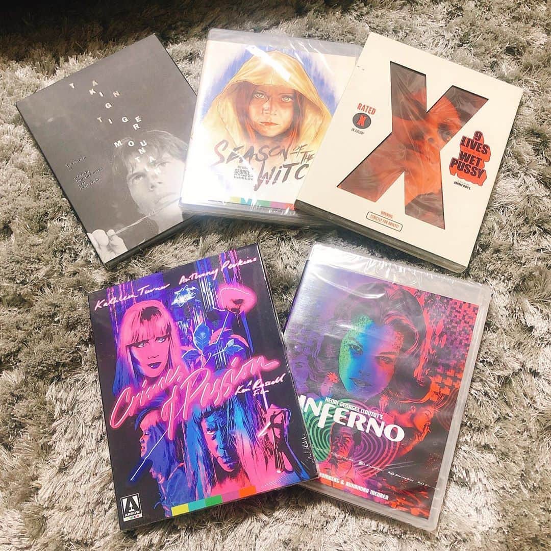 柳下毅一郎のインスタグラム：「Today's delivery」