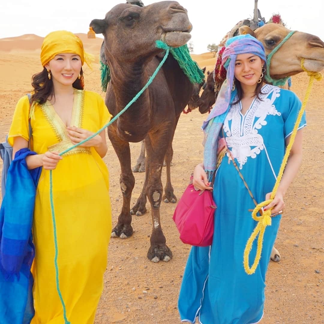 谷中麻里衣さんのインスタグラム写真 - (谷中麻里衣Instagram)「Missing the Sahara 🐫 . 寒すぎて、砂漠の40度が恋しい♥️ ジェラバは青と迷って太陽の色に☀️ . #夏休み #旅行 #女子旅 #モロッコ #アフリカ #サハラ砂漠 #ラクダ #Morocco #sahara #saharadesert #africa #麻里衣旅行」11月27日 23時58分 - marieyanaka
