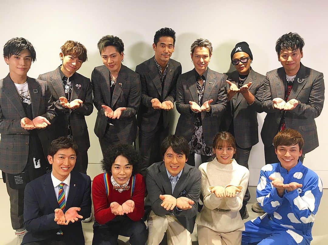 小林直己さんのインスタグラム写真 - (小林直己Instagram)「ベストアーティスト 2019  EXILE、三代目J SOUL BROTHERSでの出演でした！  三代目でラタタダンスでZIP!ファミリーの皆さんと共演させていただきました。 あしたの朝、ZIP!ショウビズコーナーでも流れますのでお見逃しなく！  #ベストアーティスト2019 #三代目JSB #ZIP! #ラタタダンス  Always exciting to perform new songs, this time for both EXILE and JSB, on the special NTV show The Best Artist 2019!! #EXILE #三代目JSOULBROTHERS #三代目JSOULBROTHERSfromEXILETRIBE #三代目 #3jsb #ldh #小林直己 #NaokiKobayashi  #RAISETHEFLAG #jpop #jsb #japan #新曲 #ベストアーティスト #愛のために #Yesweare #ラタタ #桝アナ #健二郎いつもお疲れ様 #日テレ朝の顔」11月28日 0時10分 - naokikobayashi_works