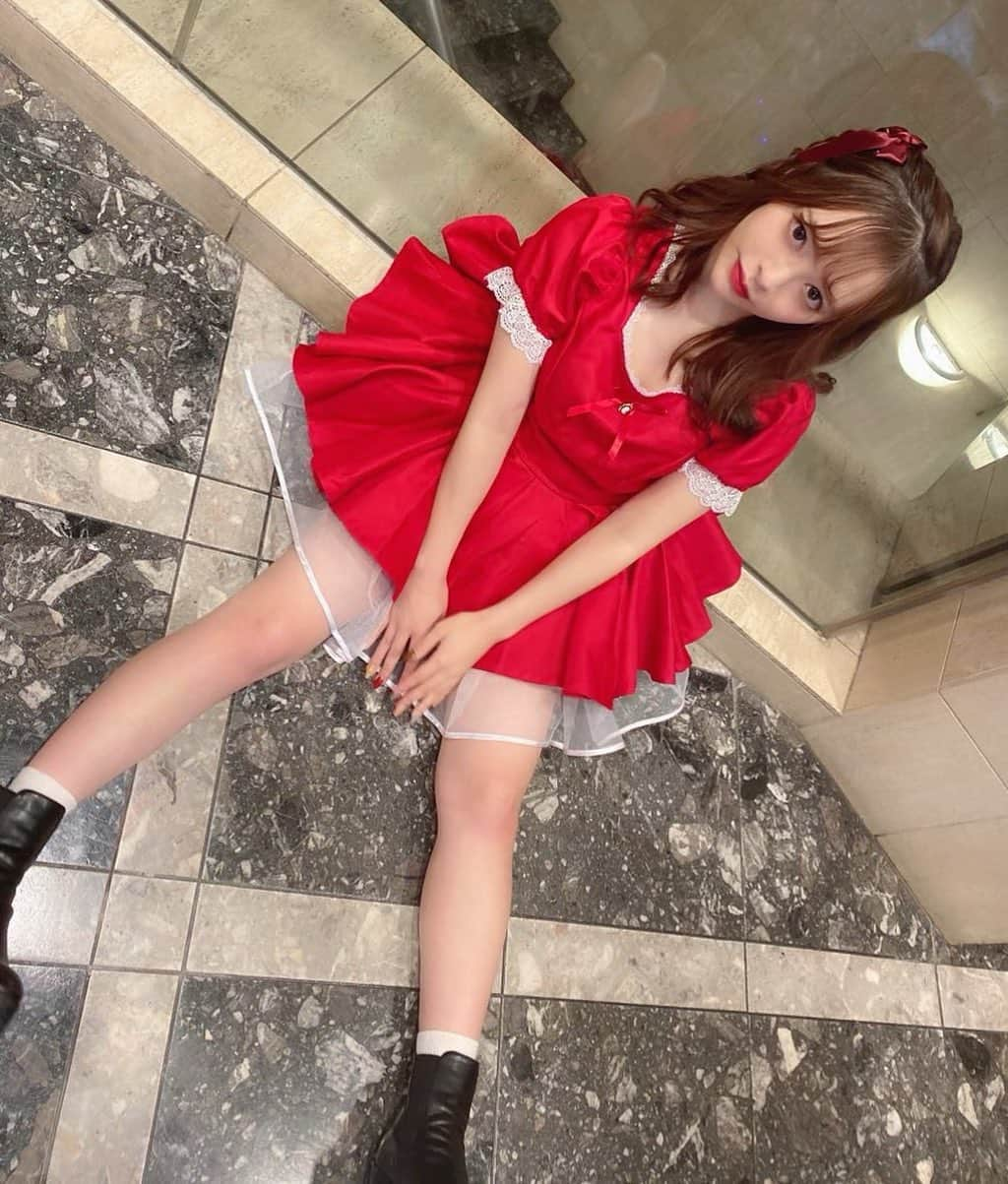 小倉由菜さんのインスタグラム写真 - (小倉由菜Instagram)「🍒🍒 ・ #minesfes #cosplay #event #red #instagood」11月28日 0時31分 - ogura_yuna