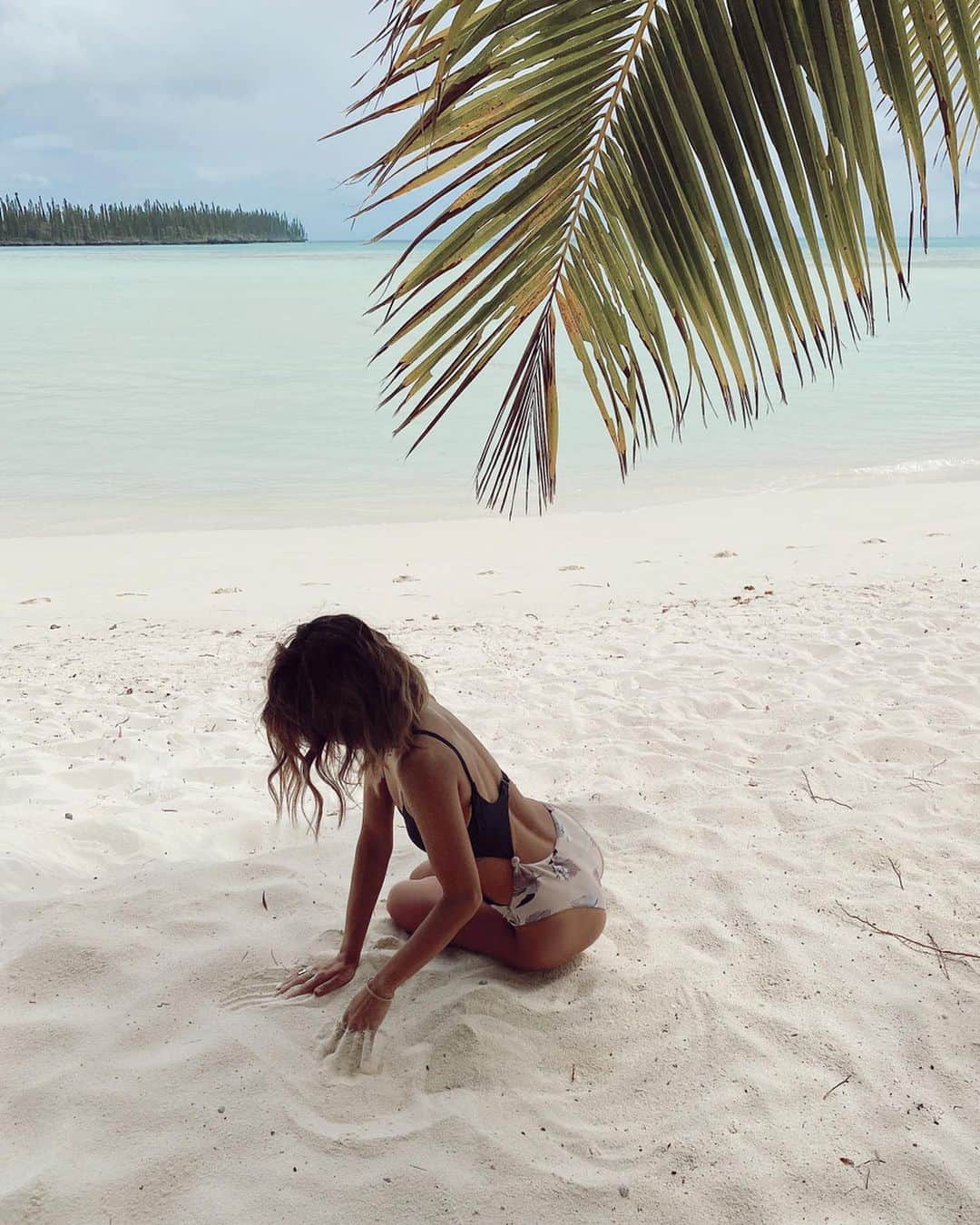 山中美智子さんのインスタグラム写真 - (山中美智子Instagram)「砂が白くてサラサラ♡♡♡」11月27日 16時09分 - alexiastam1988