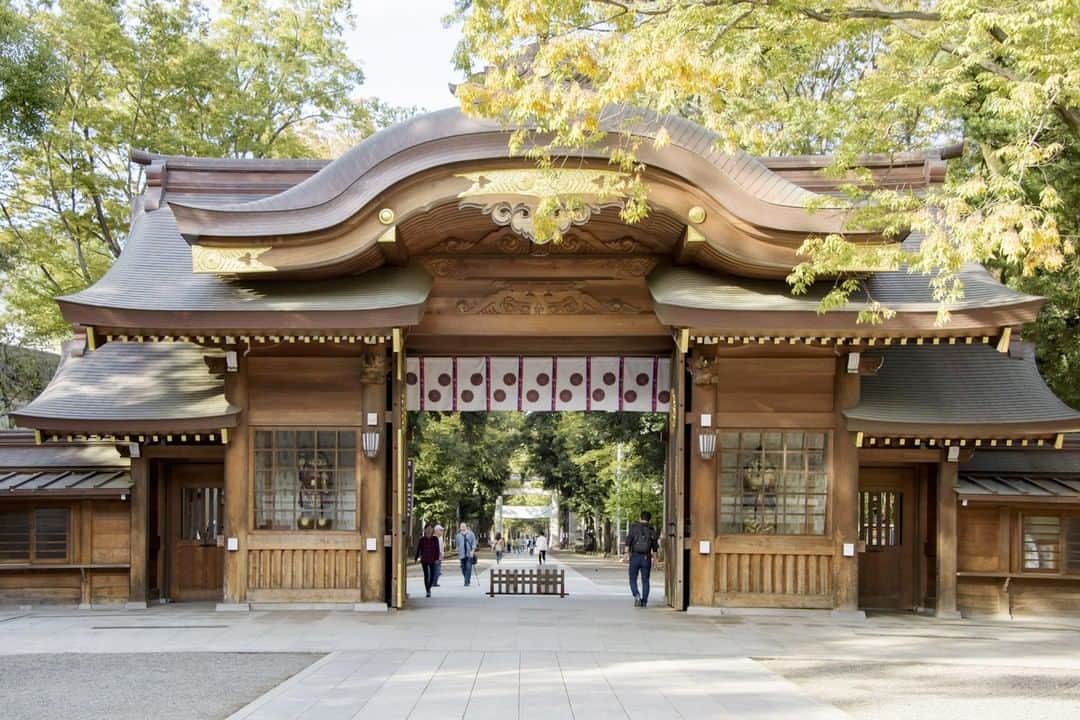 のインスタグラム：「「大國魂神社・随神門 / Ookunitamajinjya Zuijinmon（府中市宮町）/ (2019.10.23撮影)」 最寄駅：府中駅 　#大國魂神社　#随神門 #府中市　#相撲場　#旧甲州街道　#Ookunitamajinjy　#Fuchiyu_city　 #beautifuldestinations #tokyotrip #tokyotravel #passionpassport #tokyojapan #instatokyo #loves_nippon #phos_japan #bestjapanpics #cooljapan #japan_of_insta #discovertokyo #photo_jpn #東京観光 #東京旅行 #illgrammers #景色 #お出かけ #東京 #Tokyo #东京 #도쿄 #tokyogood」