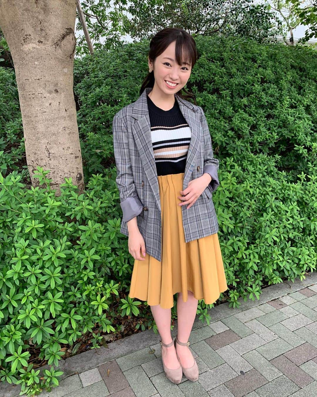 のインスタグラム：「. 本日は… みっちゃんのオフショットをお届けします☺️🙌 この日の髪型はいつもに増してお気に入りだったようです🌸 #左ききのエレン  #ドラマイズム  #今泉佑唯  #神尾楓珠 #池田エライザ」