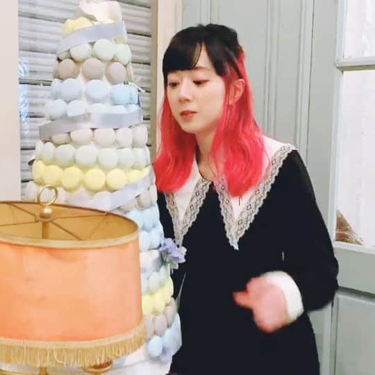 のインスタグラム：「11/30発売「ROCK AND READ girls 002 」オフショット動画です。」