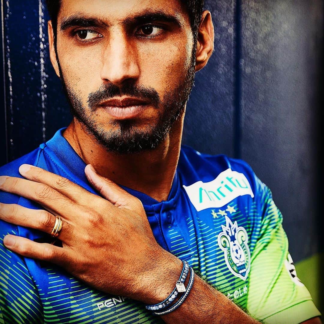 BELLMARE_styleのインスタグラム：「いよいよ11月30日（土）よりLA発祥のジュエリーアクセサリーブランド「CHAN LUU」とのコラボブレスレット受付開始👏 広島戦当日ブースにてお申込みいただいた方限定の抽選会を実施します👏 この機会にぜひご購入ください👍💚💙 #CHANLUU #bellmare #フレイレ」