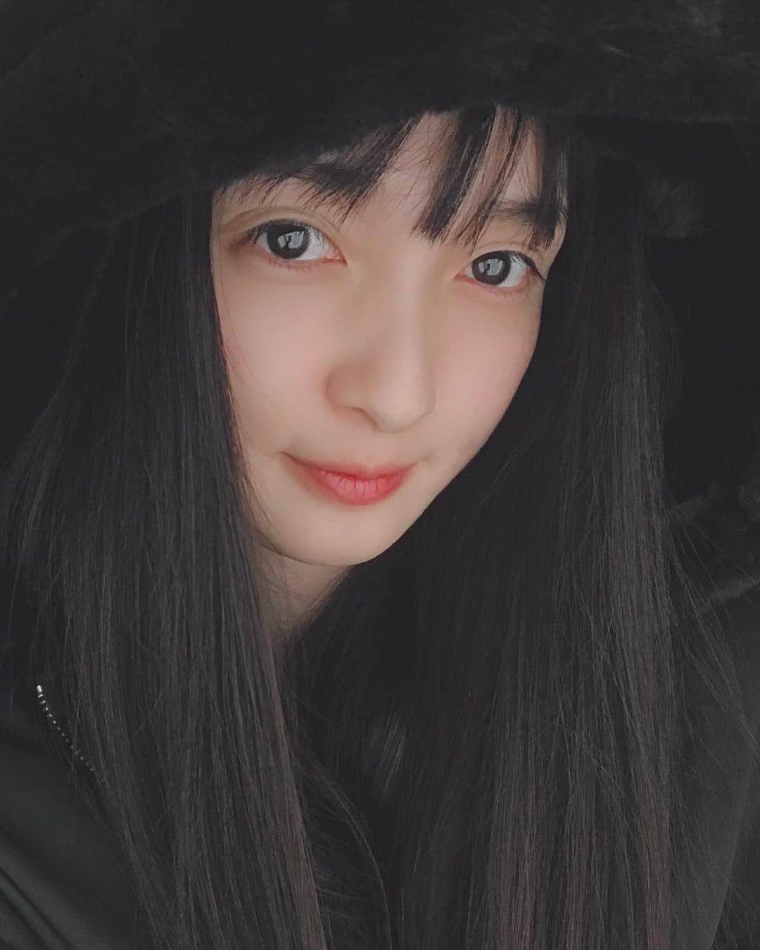 奥村佳恵さんのインスタグラム写真 - (奥村佳恵Instagram)「🧸🖤 #selfie #hoodie #filter」11月27日 17時59分 - okumura_kae