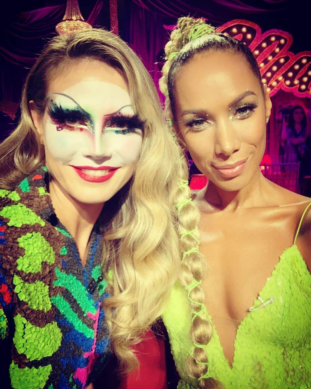 ハイディ・クルムさんのインスタグラム写真 - (ハイディ・クルムInstagram)「Wir freuen uns so sehr auf Dich @leonalewis 😻🙌🏻🎼 #queenofdrags」11月27日 18時03分 - heidiklum