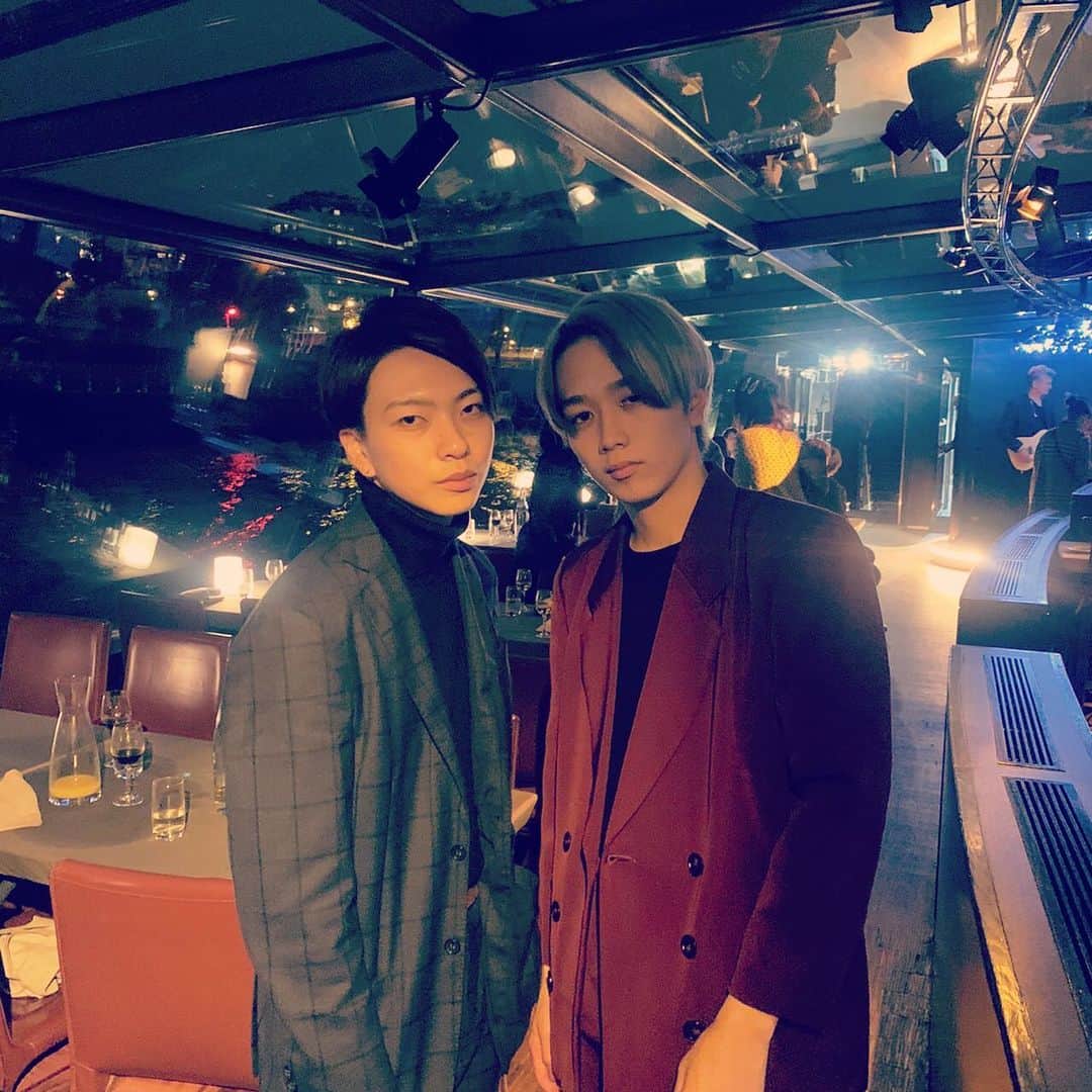 早稲田美容専門学校さんのインスタグラム写真 - (早稲田美容専門学校Instagram)「🇫🇷早稲美海外研修🇫🇷 ✨バトゥーパリジャン✨ 🎊さよならパーティー🎉 #paris#france #dinner#dress#dressup#like4like #lfl #ディナークルーズ#夜景#nightshot#sweets #美容学生#フォーマルコーデ #コーデ#オルセー美術館 #セーヌ川#貴重な経験#最高#思い出#おいしい#早稲美#早稲田美容#ワセビ#photo #instapic #trip #cool#photography」11月27日 18時17分 - wasedabiyo