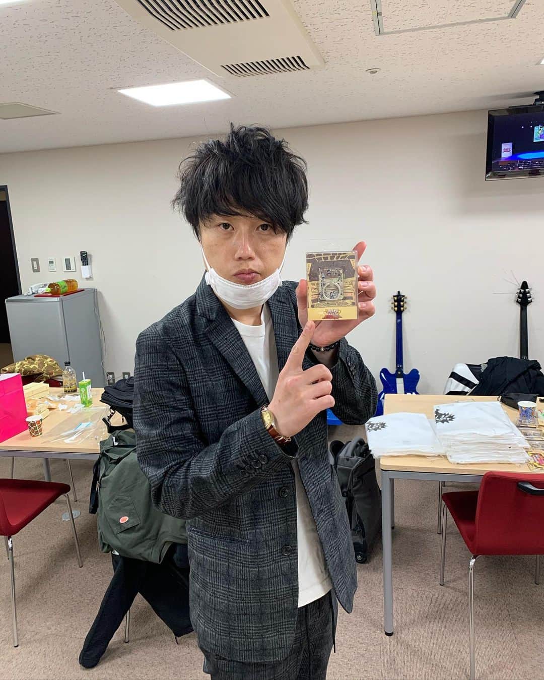 池田真一のインスタグラム：「リリーさんそっこーでスマホリングGETしてくれました！  #プラチナ5」