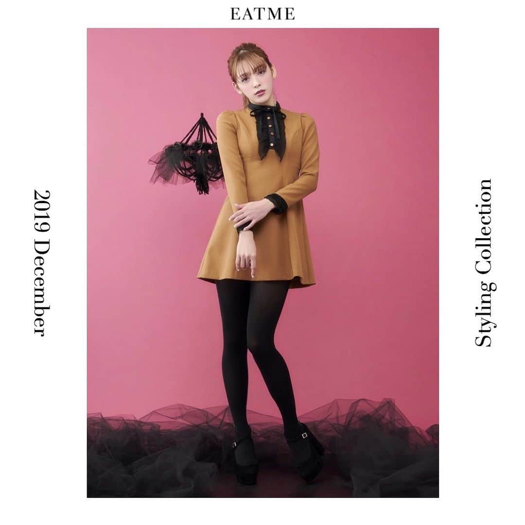 EATMEさんのインスタグラム写真 - (EATMEInstagram)「11.27 update… #EATME #DECEMBER #LOOK #COLLECTION #📖 #VINTAGEAFTERNOONTEA @maotin1019  身長🚺:169cm パンプス➡︎発売中 ワンピース➡︎12月発売予定 ソックス➡︎参考商品 . プリーツフリルバイカラーワンピース（ #ONEPIECE ） ¥13,000（＋tax） COLOR🎨:CML.PNK.BLK SIZE📐:S.M . クロスストラップパンプス（ #PUMPS ） ¥13,000（+tax） COLOR🎨:BLK.PPL.BLU SIZE📐:S（22.5cm) M（23.5cm）、L（24.5cm） . #EATME_COLLECTION #EATME #eatmejapan #イートミー」11月27日 18時47分 - eatme_japan