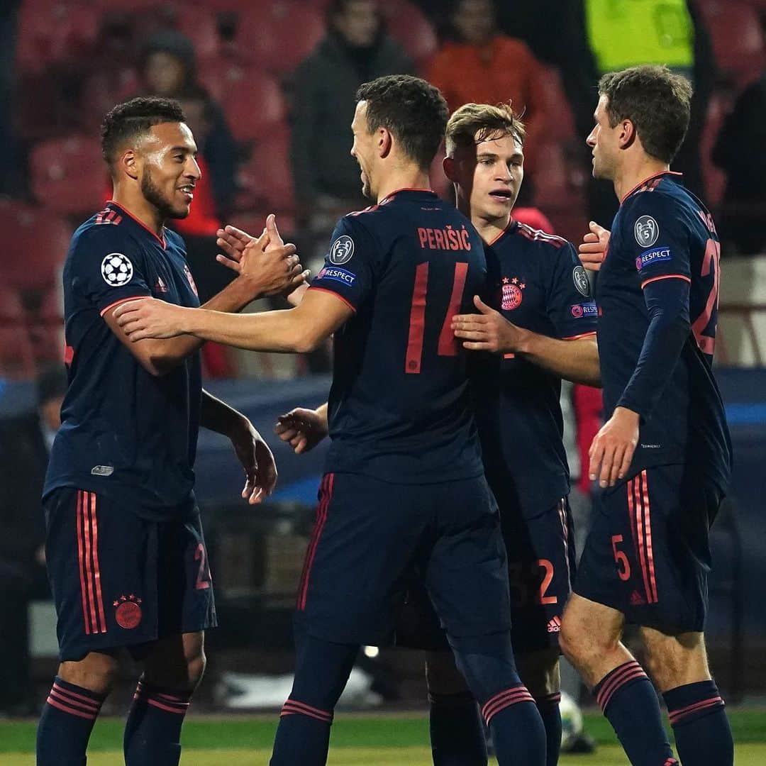 トーマス・ミュラーのインスタグラム：「What a statement of @fcbayern! 6:0 @championsleague win in Belgrade. Group winner with 15 points in 5 games! 💪 #miasanmia #fcbayern #ucl #lewangolski #esmuellert #packmas」