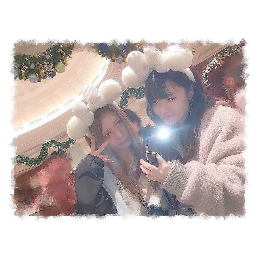 武藤小麟さんのインスタグラム写真 - (武藤小麟Instagram)「. 🎄🐭❄ . 茂木さんといっしょに ディズニーランドに行った時の🏰🐾 . パークがもうクリスマス仕様になってて キラキラですごく楽しかったぁ🍿⭐️ . お洋服は @andgeebee_official のです🦌🌼 . #もぎん #東京ディズニーランド #TDL #disney #クリスマス #クリスマスディズニー」11月27日 19時34分 - muto_orin