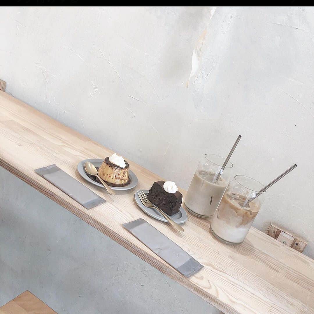 宮崎想乃さんのインスタグラム写真 - (宮崎想乃Instagram)「どこをみて何を考えてるの…🥱 ﻿ ﻿ ﻿ ﻿ #outofcoffee」11月27日 19時55分 - m_sono_1030