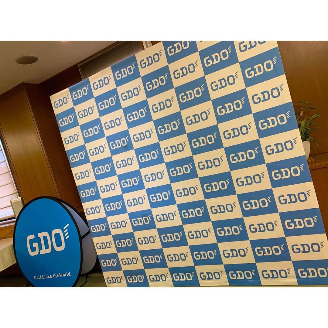 中尾紫乃さんのインスタグラム写真 - (中尾紫乃Instagram)「GDOさんのダイヤモンド会員限定イベントに参加させて頂きました⛳️ ・ そしてそして可愛い木村紗奈さんとご一緒させて頂きました👀💓 ・ もっと頑張ろうと感じた1日でした🏌️‍♀️🏌️‍♀️ . . . . . #gdoヤード #gdo」11月27日 20時20分 - chie_sn0429