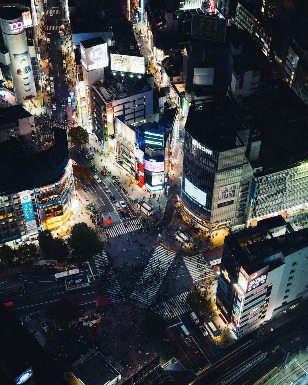 Kaiのインスタグラム：「day till night」