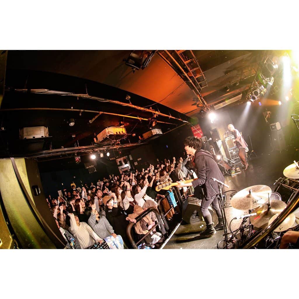 木田健太郎さんのインスタグラム写真 - (木田健太郎Instagram)「2019.11.27 @渋谷TSUTAYA O-Crest  イベント名 「誰か。来てください。」 誰かくるどころかソールドアウト！ ありがとう！！ photo by 白石達也 @t_s_p_1988  #リアクションザブッタ  #novelbright  #localconnect  #バンドハラスメント #leevelles  #渋谷tsutayaocrest」11月27日 20時53分 - kidaken_rtb