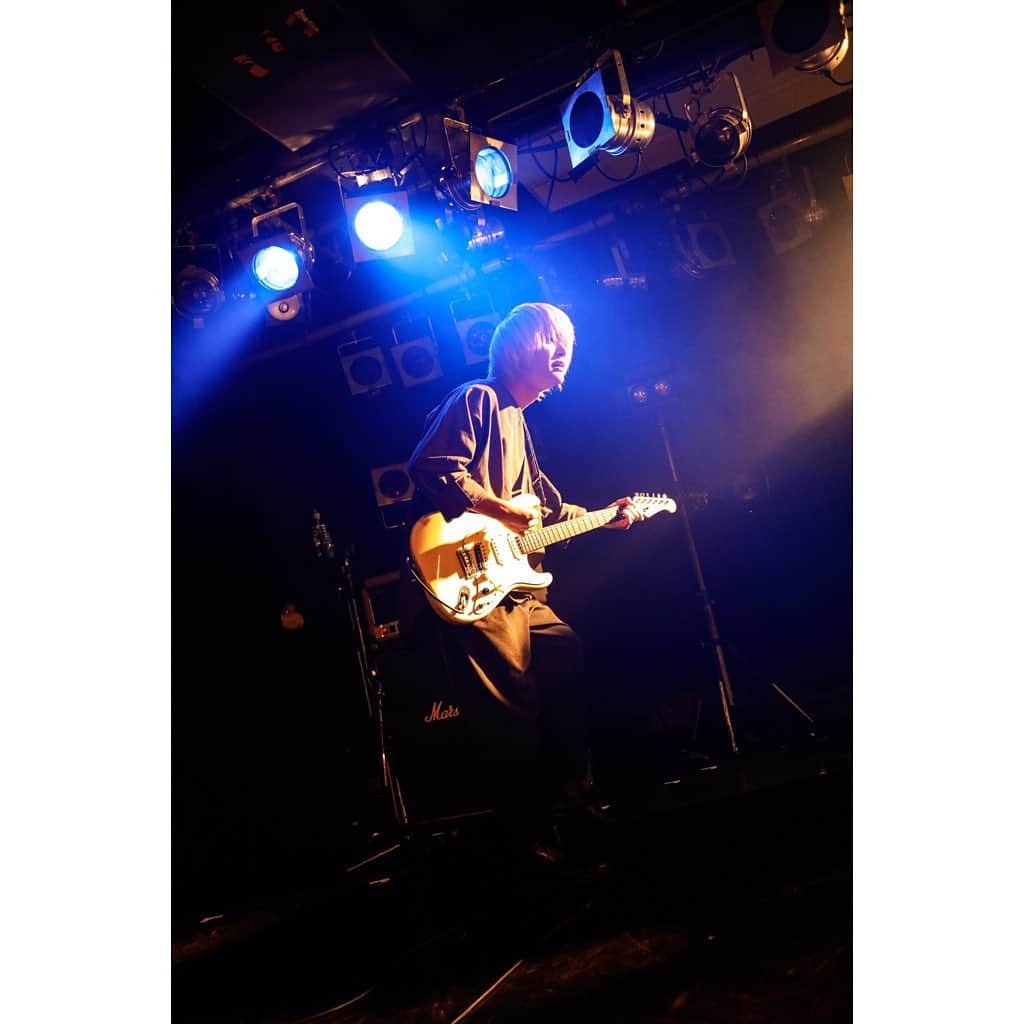 木田健太郎さんのインスタグラム写真 - (木田健太郎Instagram)「2019.11.27 @渋谷TSUTAYA O-Crest  イベント名 「誰か。来てください。」 誰かくるどころかソールドアウト！ ありがとう！！ photo by 白石達也 @t_s_p_1988  #リアクションザブッタ  #novelbright  #localconnect  #バンドハラスメント #leevelles  #渋谷tsutayaocrest」11月27日 20時53分 - kidaken_rtb