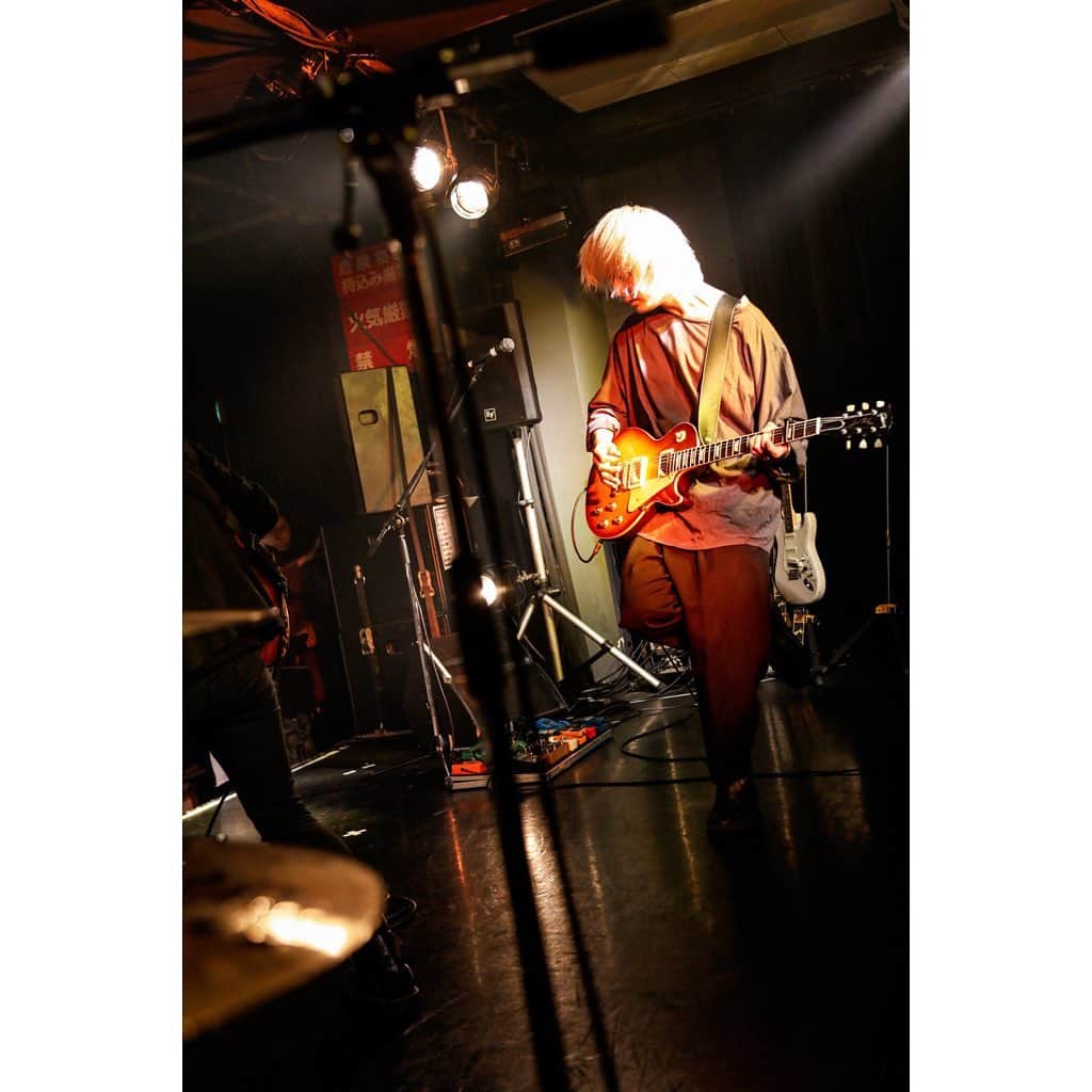 木田健太郎さんのインスタグラム写真 - (木田健太郎Instagram)「2019.11.27 @渋谷TSUTAYA O-Crest  イベント名 「誰か。来てください。」 誰かくるどころかソールドアウト！ ありがとう！！ photo by 白石達也 @t_s_p_1988  #リアクションザブッタ  #novelbright  #localconnect  #バンドハラスメント #leevelles  #渋谷tsutayaocrest」11月27日 20時53分 - kidaken_rtb
