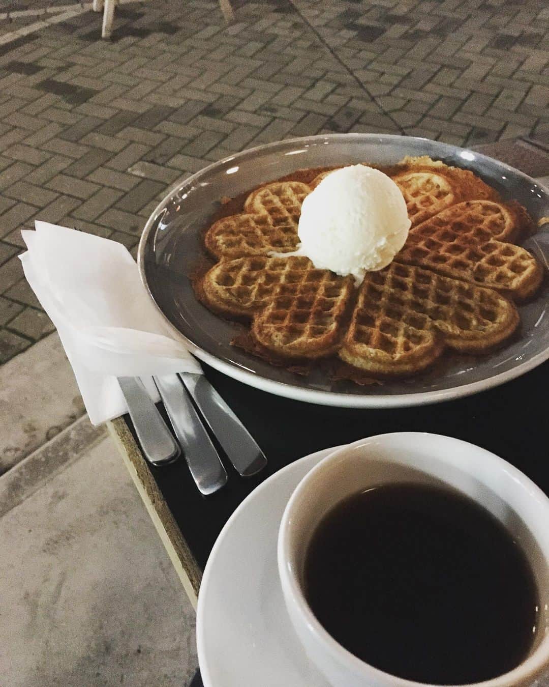 猫沢エミのグルメインスタ