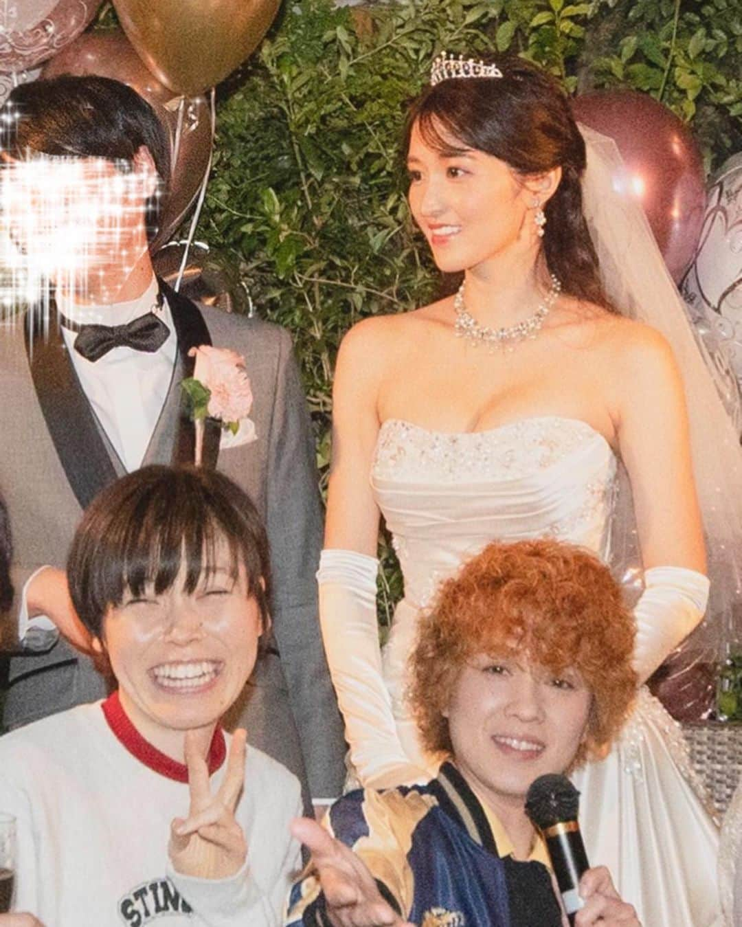 葉加瀬マイさんのインスタグラム写真 - (葉加瀬マイInstagram)「結婚式二次会では、尼神インターの2人も来てくれてかなり盛り上がりました😻❤️ 披露宴ではひとみんが新郎新婦友人のスピーチをしてくれて、土生ちゃんとコマさんも祝電を送ってくれて、ラジオのメンバー皆がお祝いしてくれて感謝でいっぱいです😆❤️ #mbsラジオ #ちょこっとやってまーす #尼神インター #栄藤仁美 #沙央くらま #欅坂46 #土生瑞穂 #葉加瀬マイ #結婚式二次会 #ウェディングドレス #ウェディングヘア #weddingdress #wedding」11月27日 21時06分 - m.hakase