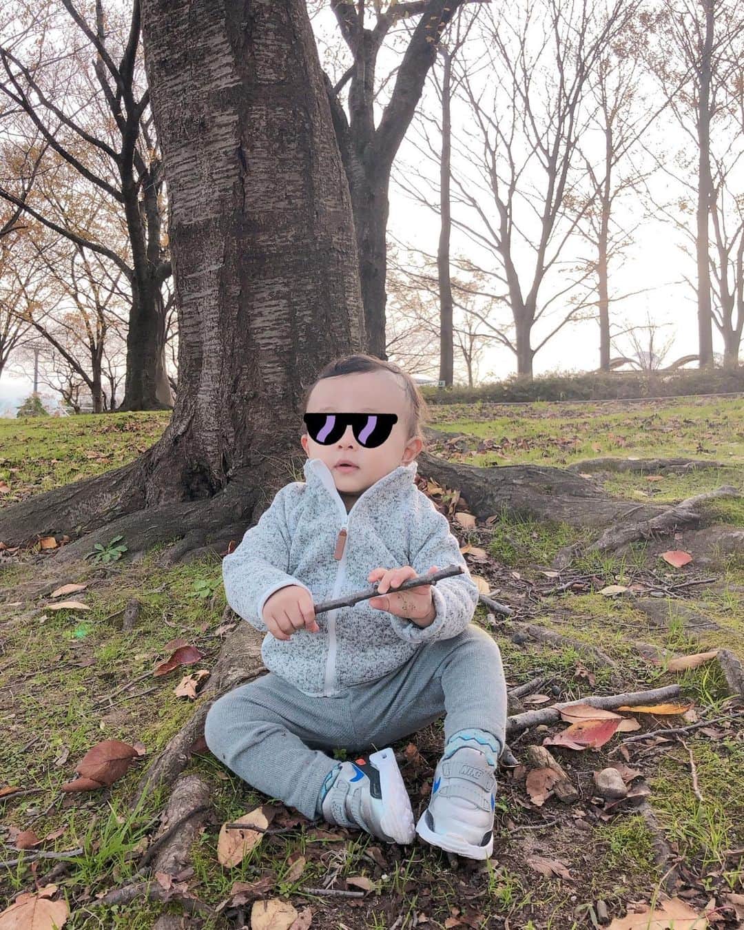 五十嵐圭さんのインスタグラム写真 - (五十嵐圭Instagram)「公園。 #鳥屋野潟公園 #紅葉 #息子もナナも沢山歩きました」11月27日 21時19分 - keiigarashi_official