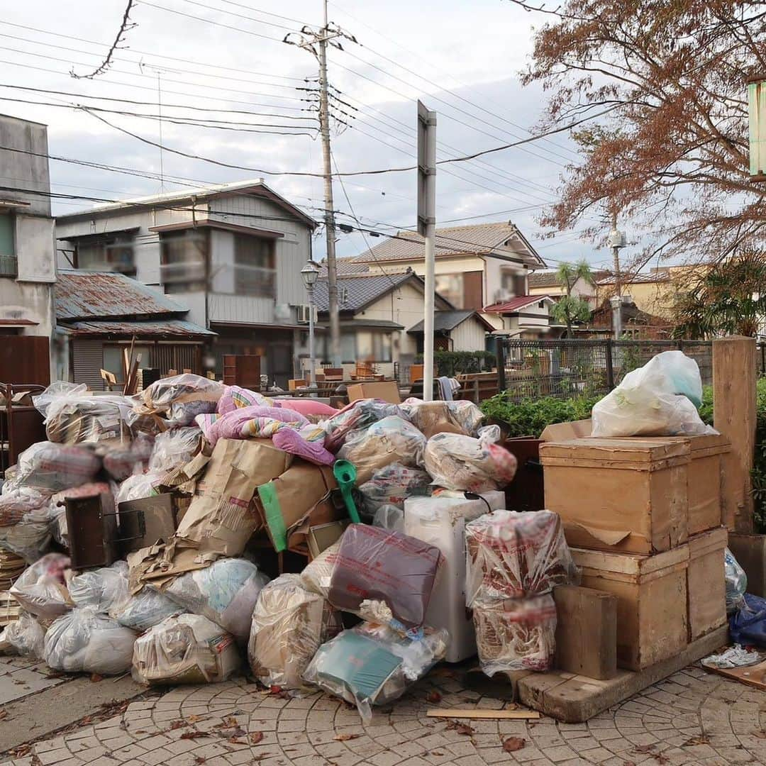 富山貴光さんのインスタグラム写真 - (富山貴光Instagram)「ボランティア募集のお願い  台風19号の影響で僕の地元でもある栃木県栃木市は多大な被害にあいました。 1ヶ月以上経った今でも人手が足りず、手付かずな場所がたくさんあります。どうか皆さんの力を貸してください。宜しくお願い致します。  ボランティアの詳しい情報は下記のURLよりお願い致します。 　http://www.tochigishi-shakyo.or.jp/volunteer/2019/10/1018.php  #栃木市 #台風19号 #ボランティア #ボランティア募集 #栃木市ふるさと大使」11月27日 21時17分 - takamitsutomiyama18