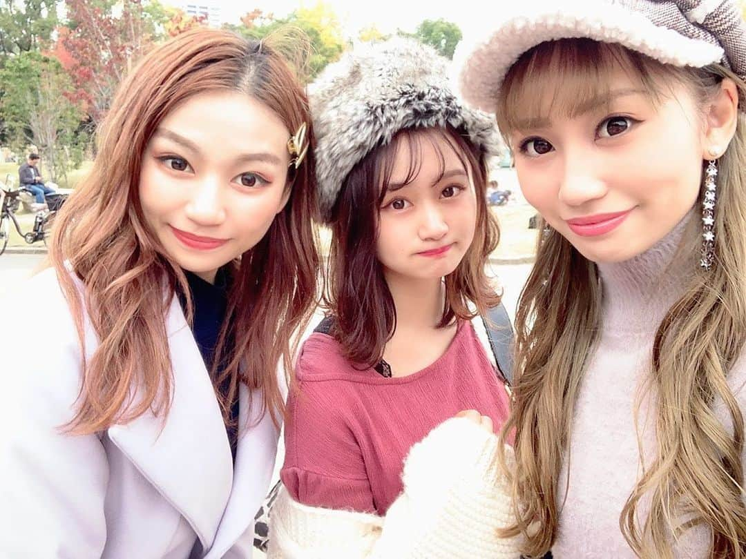 近藤美月さんのインスタグラム写真 - (近藤美月Instagram)「﻿ ﻿ いつもありがとうな人たち🍭💖﻿ ﻿ ﻿ 元気の源💛﻿ ﻿ ﻿ 毎週会えるこの環境﻿ シアワセすぎますね🕊❤︎﻿ ﻿ ﻿ ﻿ ﻿ ﻿ ﻿ ﻿ ﻿ ﻿ #サロンモデル#関西サロンモデル#フリーモデル#関西フリーモデル#ポートレート#サロモ#関西サロモ#写真好きな人と繋がりたい#撮影依頼募集中#ヘアメイク#おしゃれさんと繋がりたい#フォロバ返し#紅葉#大阪紅葉#大阪城#大阪城公園」11月27日 21時37分 - miittsuk