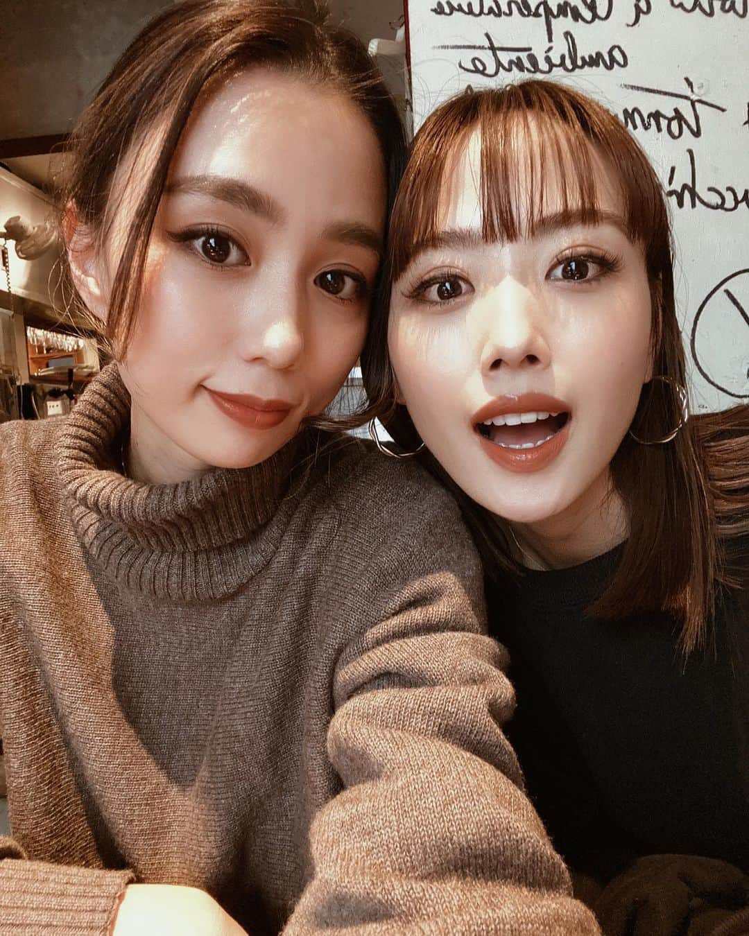 のインスタグラム：「. . 昨日はみんなでランチミーティング🍴 たまにはみんなで集合写真撮りたいのにいつも忘れちゃうんだよな。w もうすぐ2019年もおわるね〜 . . #ACYM #AMAIL #lunchoftheday」