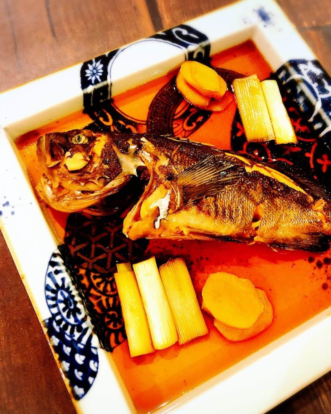 勝木友香さんのインスタグラム写真 - (勝木友香Instagram)「スーパーで立派なメバルがあった😊  あ、スタイリングもしてない、 普通の夕飯ですが…  これぞ、おうちごはん感…笑  #おうちごはん #メバル　#魚　#魚料理　#和食　#料理　#cooking」11月27日 22時02分 - katsukiyuhka