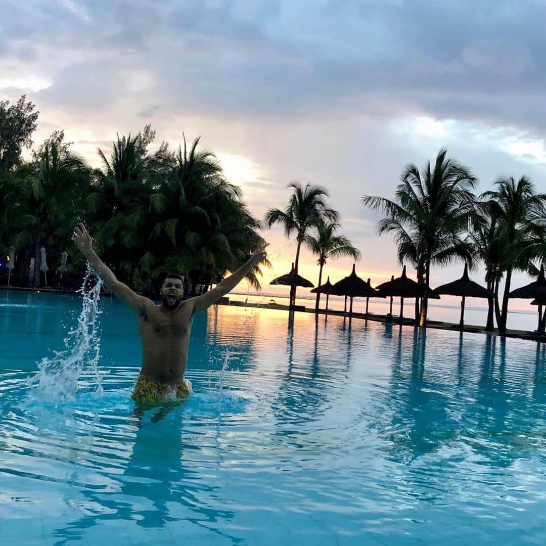 ジョー＝ウィルフリード・ツォンガのインスタグラム：「Fin d’une belle saison 2019 ! 🎾 C’est parti pour quelques jours de vacances 🙌🏽🏝😎 #BeachcomberExperience #holidays #TsongaTeam」