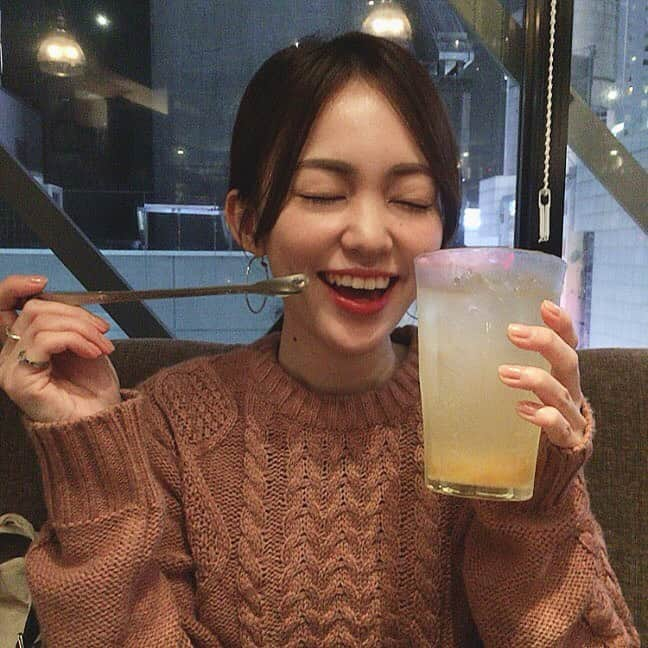 小林美季さんのインスタグラム写真 - (小林美季Instagram)「ぷひゃーーーーー🍋  たまに飲む*  #ぷはー #リラックス #relax  #たまには #飲みます #셀카 #데일리룩 #일본 #코디 #knit #winter #寒いね #model #actress #小林美季  #mikikobayashi」11月27日 22時12分 - miki_66v