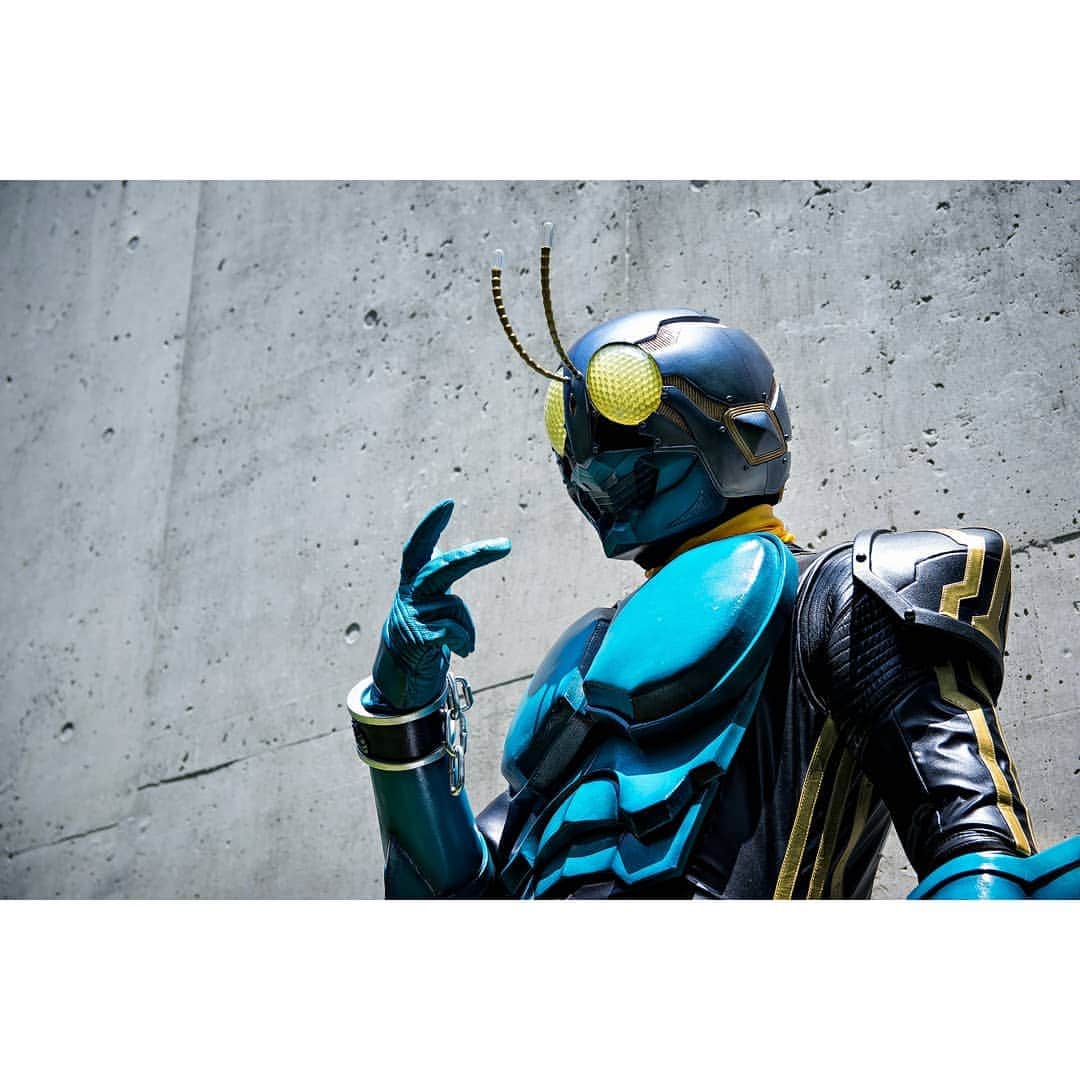 永崎遼のインスタグラム：「. Thank you for your time. Makasih yah sudah menonton. . #仮面ライダー3号 #黒井響一郎 #及川光博 #ミッチー #みっちー #特撮 #仮面ライダー #cosplay #特撮コスプレ #cosplayer #portrait #特撮好きの人と繋がりたい #ガワコス #cosplayers #henshin #maskedridercosplay #ニチアサ #nichiasa #kamenridercosplayer #仮面ライダーコスプレ #kamenridercosplay #tokusatsucosplay #costume #otaku #tokucosplay #コスプレ #tokusatsu #kamenrider #maskedrider #toku」